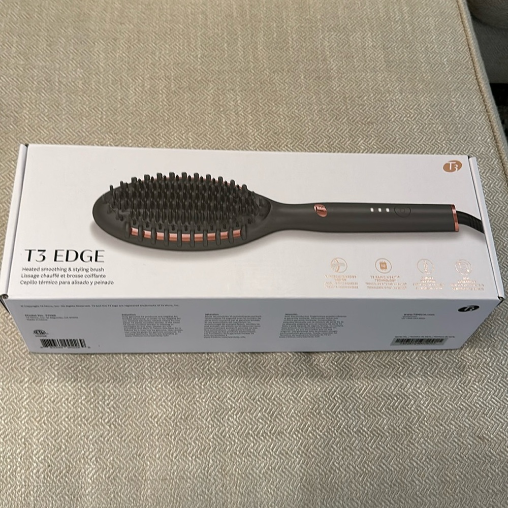 T3 Edge heated, smoothing, and styling brush. Used only once. Works great.